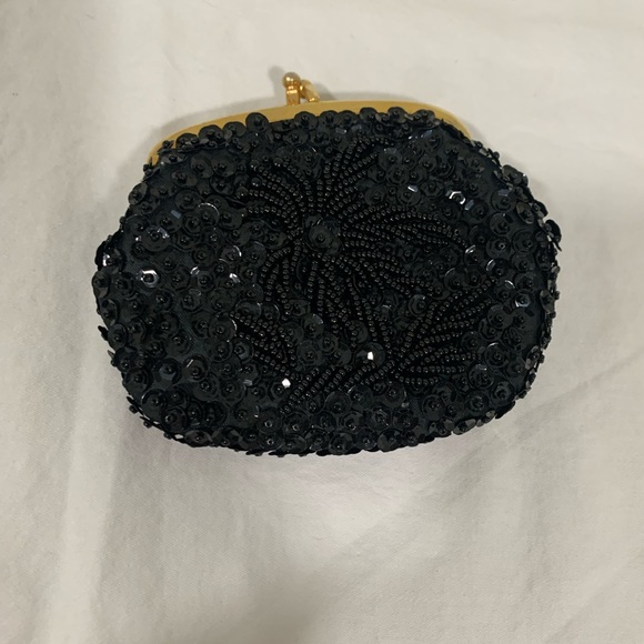 VINTAGE HANDMADE IN HONG KONG BLACK BEADED SMALL CHANGE PURSE BAG - Picture 2 of 4